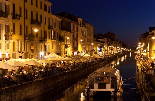 Alojarse en la región de Navigli en Milán